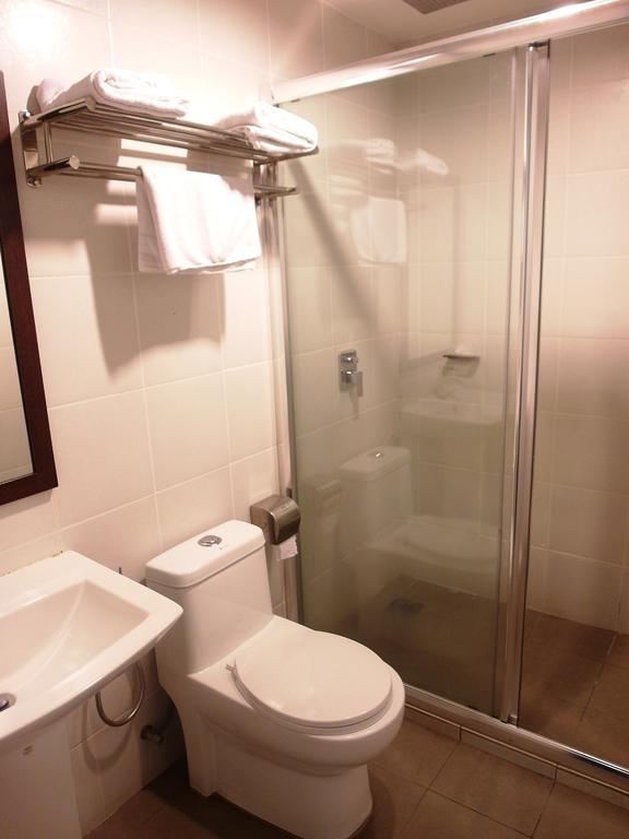 Transit Hotel Labuan Quarto foto